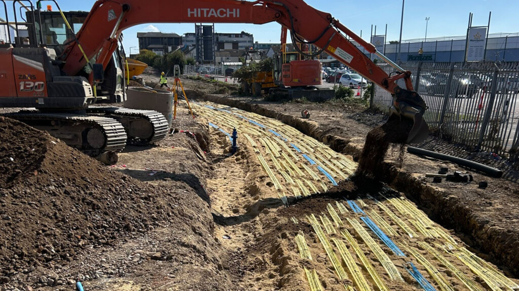 ECON Contracts Utility Works b Utilities Works Salt Fleet Flats
